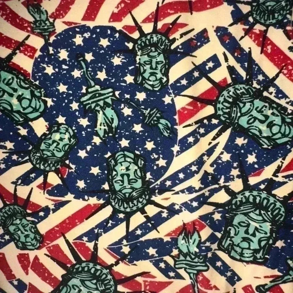 Lularoe TC lady liberty & flags Americana leggings. NWOT. Iconic! - Picture 3 of 6